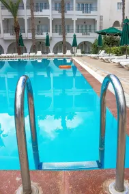 Hotel Emira - Pool