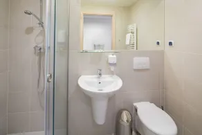 Automobil Hotel - Bathroom