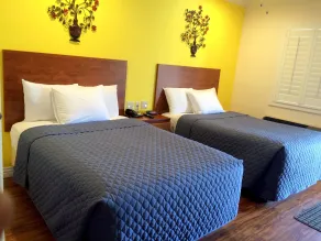 FairBridge Inn & Suites Gateway to Yosemite - Chambre