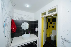 Topchan - Bathroom