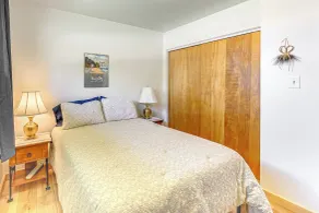 Walk to Flathead Lake: Airy Home w/ Mtn Views! - Interiør