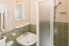 Hotel Ferrara - Bathroom