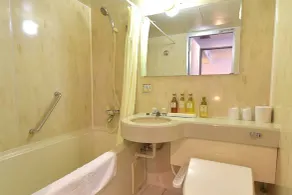 Blossom Hotel Hirosaki - Bathroom