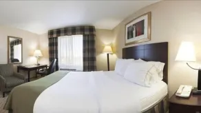 La Quinta Inn & Suites by Wyndham Ankeny IA - Des Moines IA - Room