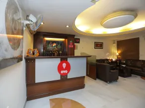 OYO 12075 Hotel Regalia Retreat - Reception
