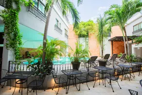 Hotel Nacional Merida - Pool