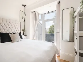 Fore Street House - Apartment 2 - Zimmer