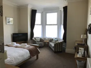 Cairn House - Bed & Breakfast - Room