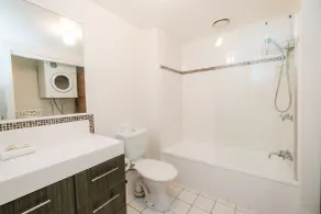Sanctuary Lake Apartments - Salle de bain