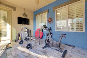 Putting Green & Hot Tub: Goodyear Retreat! - Interior