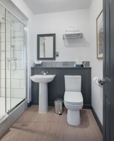 The Harrogate Inn - The Inn Collection Group - Bathroom