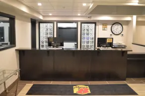 Super 8 by Wyndham Grande Prairie - Reception