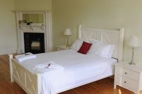 Cockburn House - Room