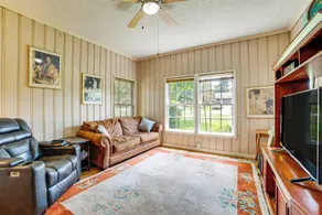10 Min to Lake! 10 Min to DT Tyler! - Interior