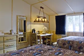 Lake Lodge Cabins - Inside the Park - Habitación