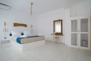 Santorini Crystal Blue Boutique Hotel - Quarto