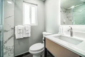 Pacific Inn and Suites - Salle de bain