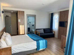 Premier Inn City Antalya - Room