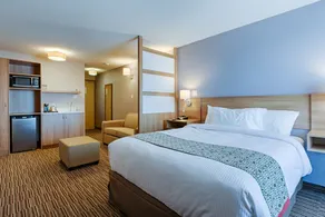 Microtel Casselman - Room