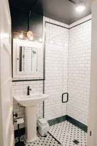 Westphalia Inn - Bathroom