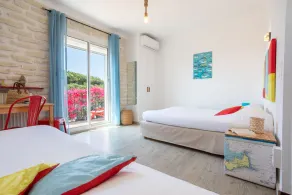 Hôtel Almanarre Plage - Hôtel Eco-Responsable face à la mer - Rom