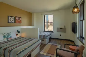 Moxy Phoenix Downtown - Room