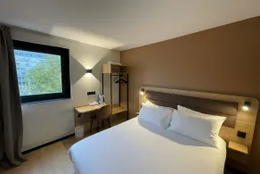 Brit Hotel Confort Rouen Centre - Værelse