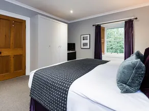 Craigatin House & Courtyard - Room