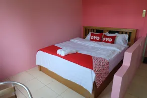 OYO 75429 - 101 Place Navanakorn - Chambre