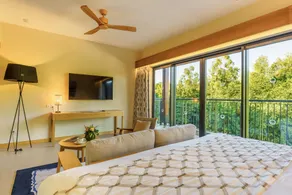 Ocean's Creek Beach Hotel - Room