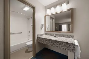 Days Inn by Wyndham Murphy - Salle de bain