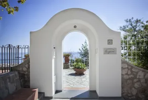 LHP Suite Superior Cottage Capri - Façade de l’hébergement