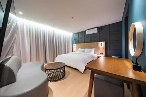 Healasis - Room