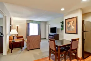 Homewood Suites by Hilton Sudbury - Vue de la chambre