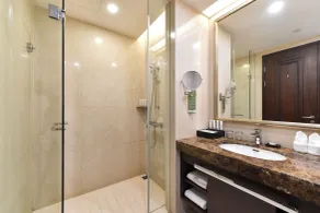 Evergreen Laurel Hotel, Shanghai - Bathroom