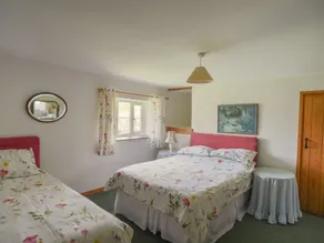Millwater Cottage - Room