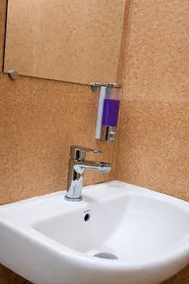 Varad International Hotel and Banquet - Bathroom
