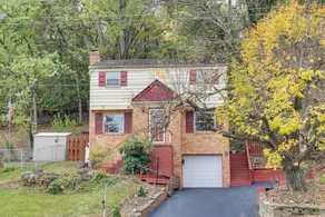 Cute Home w/ Patio ~ 7 Mi to Dtwn Pittsburgh - Interiör