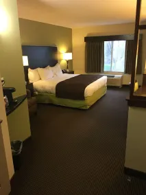 AmericInn by Wyndham Fairfield - Habitación