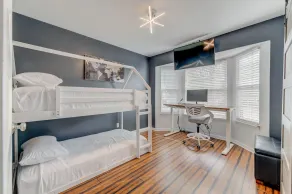 Remodeled and Inviting Free EV - Rum