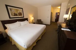 Holiday Inn Express & Suites Whitecourt by IHG - Zimmer