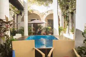 Villana's Hostal Santa Marta - Pool