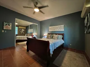 Pancho's Paradise - Rainforest Guesthouse with Pool, Gazebo and View - Habitación