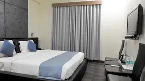 Hotel Sai Miracle - Room