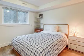 Walk to Beach & Lake Access: Cozy Redmond Apt! - Interior
