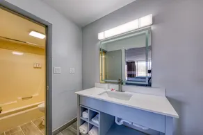 Americas Best Value Inn Stearns, KY - Baño