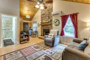 Creekside Smokies Cabin 8 Mi to Murphy - Interior