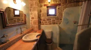 Lithos Traditional Guest Houses - Bad