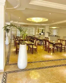 De Leopol Hotel - Restaurant