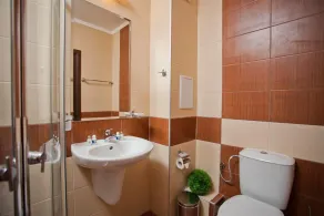 Harmony Suites 2 & 3 - Bathroom